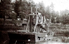 hand operated bucket dredger
